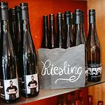 Wein & Wohngut Paulushof Pensionat Pünderich