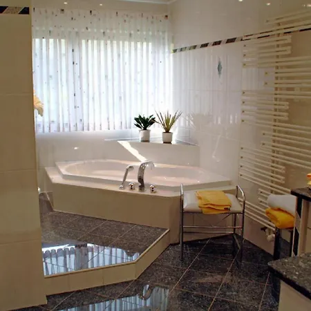 Wein & Wohngut Paulushof 4* Pünderich