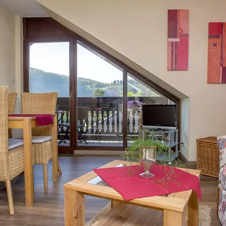 ゲストハウス Wein & Wohngut Paulushof Pünderich