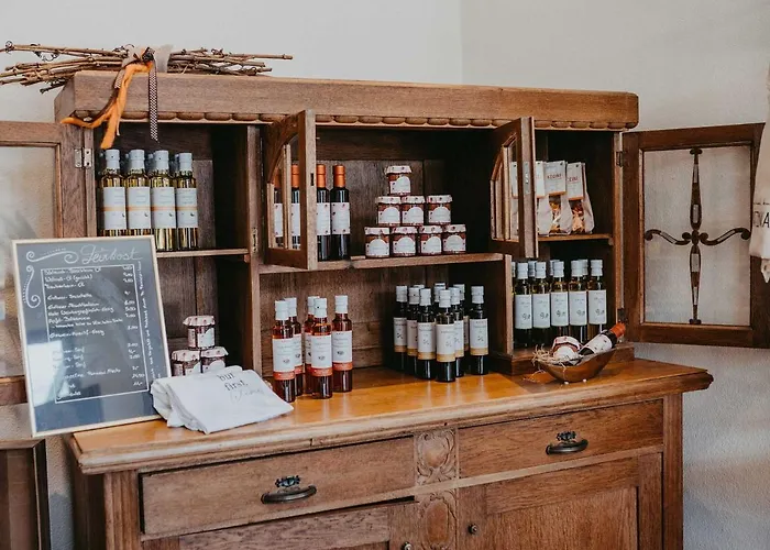 Wein & Wohngut Paulushof 게스트하우스 4*