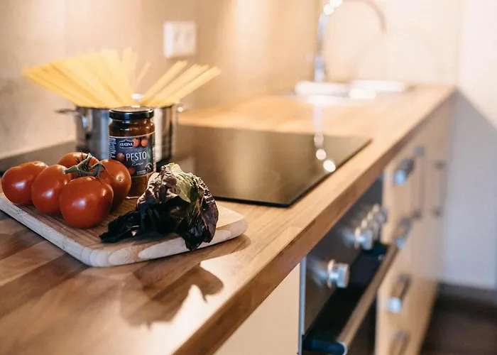 Wein & Wohngut Paulushof 게스트하우스 4*