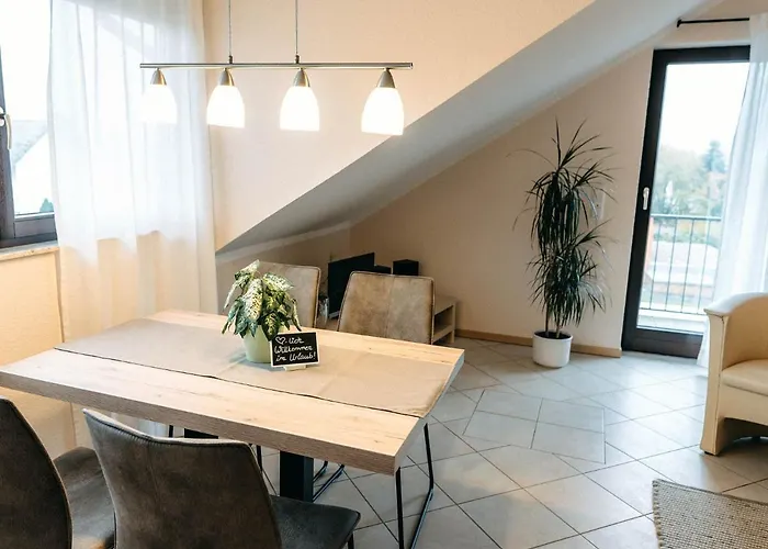 Wein & Wohngut Paulushof 게스트하우스 4*