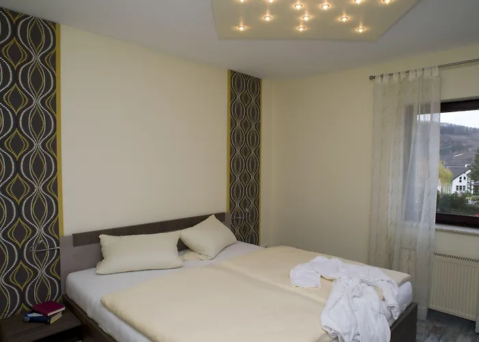 Wein & Wohngut Paulushof 4* 푼데리크