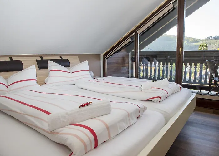 Wein & Wohngut Paulushof 4* 푼데리크